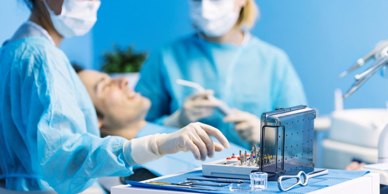 Equip mèdic amb gran experiència en tractaments dentals
